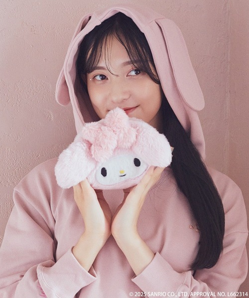 earth music&ecology(アースミュージックアンドエコロジー)の「マイメロディ&クロミ/earth フェイスポーチ(ポーチ・レディース・ブラック/ピンク・FREE)」の1枚目の写真