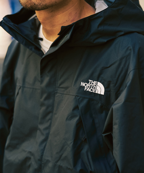 THE NORTH FACE(ザノースフェイス)の「THE NORTH FACE / ザ ノースフェイス Dot Shot Jacket(その他アウター・メンズ・ブラック/チャコールグレー・X-LARGE/LARGE/MEDIUM)」の16枚目の写真