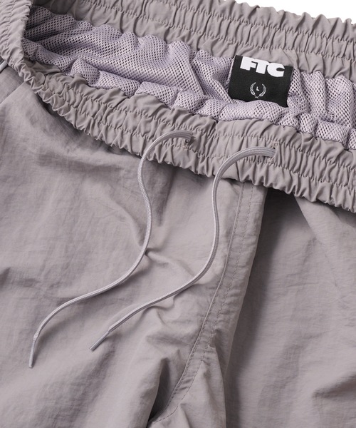 FTC（エフティーシー）の「NYLON TRACK PANT（その他パンツ・メンズ・ブラック/パープル系その他/ネイビー・LARGE/MEDIUM/X-LARGE/SMALL）」の16枚目の写真