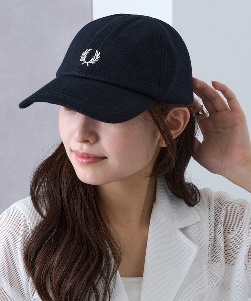 FRED PERRY(フレッドペリー)の「【FRED PERRY】PIQUE CLASSIC CAP HW2295(キャップ・レディース・ブラック系1/ミント/ネイビー/バーガンディー/グリーン/ネイビー系2/ブルー/オフホワイト/ブラック・FREE)」の11枚目の写真