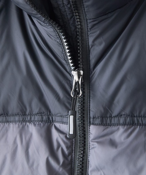 ragged mountain（ラギットマウンテン）の「【RAGGED MOUNTAIN/ラギットマウンテン】【軽量なのにしっかり保温】スタンドカラー ダウンジャケット ナイロン 袖口面ファスナー 裾ゴムスピンドル・ストッパー アウトドア タウンユース ユニセックス（ダウンジャケット/コート・メンズ・ターコイズブルー/チャコールグレー/ブラック・MEDIUM/LARGE/X-LARGE）」の9枚目の写真