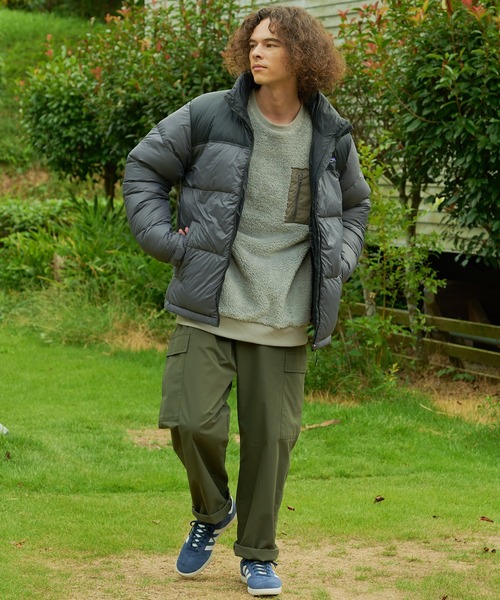 ragged mountain（ラギットマウンテン）の「【RAGGED MOUNTAIN/ラギットマウンテン】【軽量なのにしっかり保温】スタンドカラー ダウンジャケット ナイロン 袖口面ファスナー 裾ゴムスピンドル・ストッパー アウトドア タウンユース ユニセックス（ダウンジャケット/コート・メンズ・ターコイズブルー/チャコールグレー/ブラック・MEDIUM/LARGE/X-LARGE）」の13枚目の写真