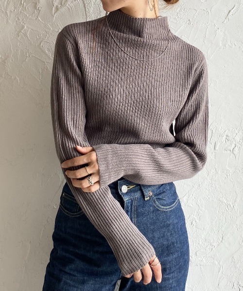 She's Closet(シーズクローゼット)の「プチハイネックタイト長袖リブニットトップス(ニット/セーター・レディース・グレイッシュベージュ/ブラック/オフホワイト/ベージュ・M/L)」の4枚目の写真