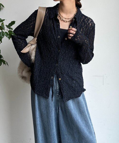 DouDou(ドゥドゥ)の「ラメシアーレースシャツ(シャツ/ブラウス・レディース・ネイビー/オフホワイト・FREE)」の2枚目の写真