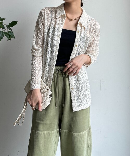 DouDou(ドゥドゥ)の「ラメシアーレースシャツ(シャツ/ブラウス・レディース・ネイビー/オフホワイト・FREE)」の6枚目の写真