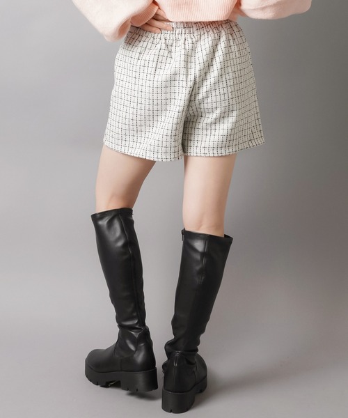 SPINNS（スピンズ）の「ツイードショートパンツ/ベルト（その他パンツ・レディース・ブラック/ホワイト・ONESIZE）」の3枚目の写真