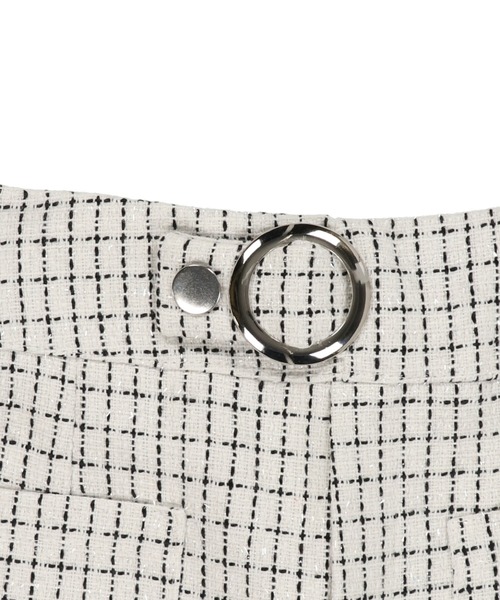 SPINNS（スピンズ）の「ツイードショートパンツ/ベルト（その他パンツ・レディース・ブラック/ホワイト・ONESIZE）」の17枚目の写真