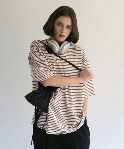 KALENO(カレノ)の「unisex / mini quilting cross bag(ショルダーバッグ・レディース・ブラック・FREE)」の2枚目の写真