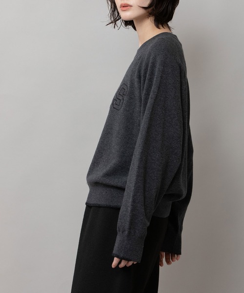 Munich（ミューニック）の「12GG天竺編みソフトニットロゴ刺繍プルオーバー（ニット/セーター・レディース・ホワイト/チャコールグレー/ベージュ・FREE）」の10枚目の写真