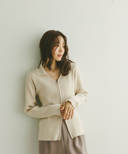 トゥービーシック　カーディガン　タグ付未使用2ウェイ　ボレロ　トップス　ネイビー TO BE CHIC(トゥービーシック) カーディガン サイズ2 M レディース