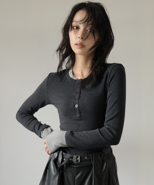 Ulysses(ユリシス)の「レイヤードデザインヘンリーネックカットソー(Tシャツ/カットソー・レディース・ブラック/レッド/ブラウン・S/M)」の8枚目の写真