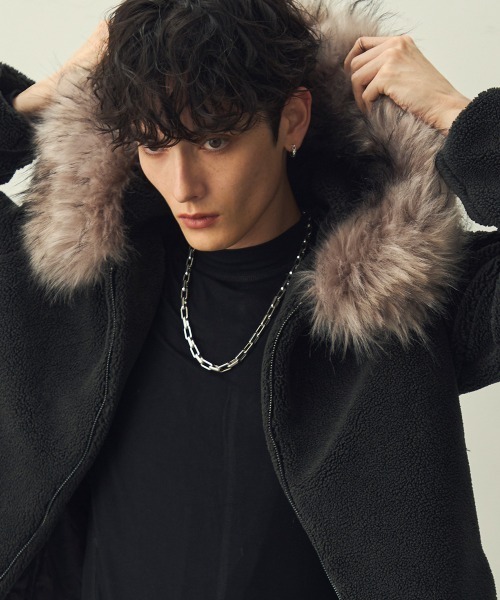Shoowtime(ショウタイム)の「Eco-fur hoodie boa jacket / エコファーフーディーボアジャケット(ブルゾン・メンズ・グレー系/ブラック系・X-LARGE/LARGE/MEDIUM)」の5枚目の写真
