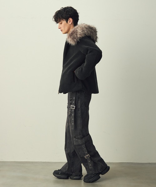 Shoowtime(ショウタイム)の「Eco-fur hoodie boa jacket / エコファーフーディーボアジャケット(ブルゾン・メンズ・グレー系/ブラック系・X-LARGE/LARGE/MEDIUM)」の13枚目の写真