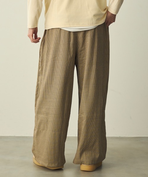Shoowtime(ショウタイム)の「2-Tuck Checked Wide-leg Slacks / 2タックチェックワイドスラックス(スラックス・メンズ・ベージュ系・X-LARGE/LARGE/MEDIUM)」の13枚目の写真