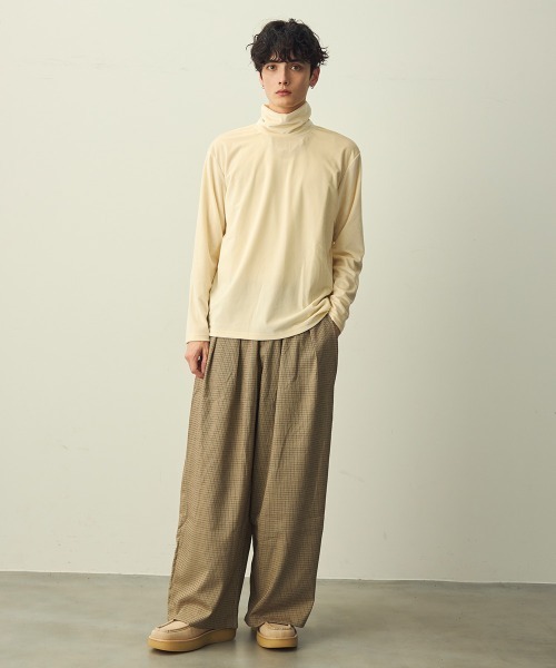 Shoowtime(ショウタイム)の「2-Tuck Checked Wide-leg Slacks / 2タックチェックワイドスラックス(スラックス・メンズ・ベージュ系・X-LARGE/LARGE/MEDIUM)」の12枚目の写真