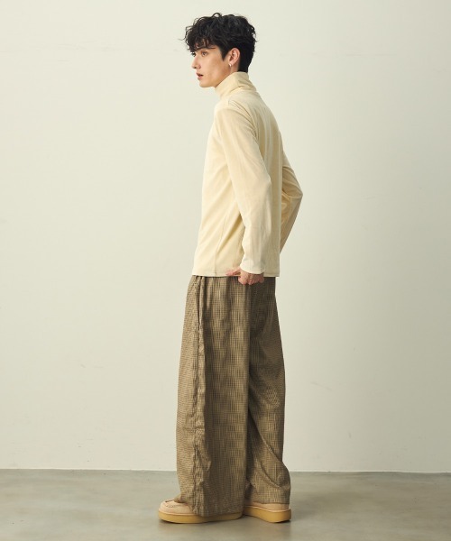 Shoowtime(ショウタイム)の「2-Tuck Checked Wide-leg Slacks / 2タックチェックワイドスラックス(スラックス・メンズ・ベージュ系・X-LARGE/LARGE/MEDIUM)」の5枚目の写真