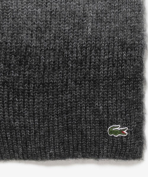 LACOSTE(ラコステ)の「アルパカブレンドグラデーションニットマフラー(マフラー・レディース・ベージュ/ブラック・FREE)」の5枚目の写真