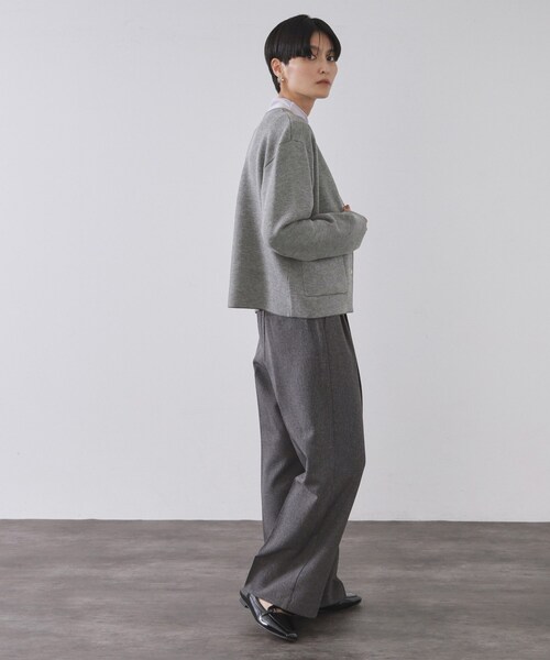 OPAQUE.CLIP(オペークドットクリップ)の「スナップボタン ダブルフェイス配色ニットカーディガン【洗濯機OK】(カーディガン/ボレロ・レディース・オフホワイト/グレー/ブラック/ワインレッド・38/40/42)」の15枚目の写真