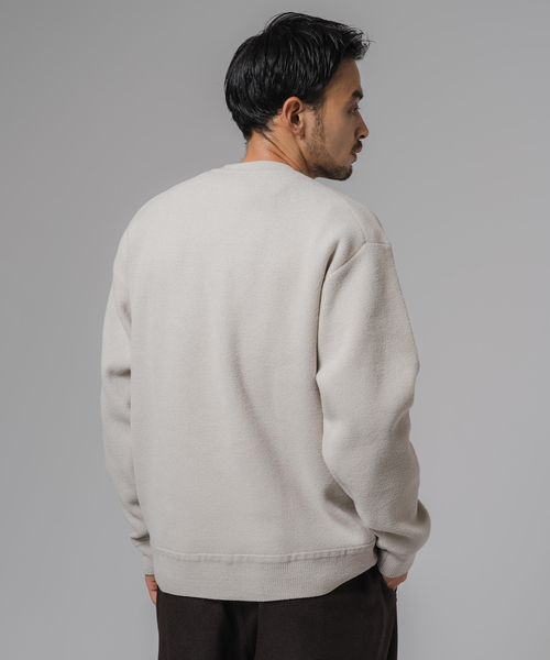 EDIFICE（エディフィス）の「ライト シェニール ヤーン クルーネック プルオーバー（ニット/セーター・メンズ・アイボリー/ブラウン/チャコールグレー・MEDIUM/LARGE）」の17枚目の写真