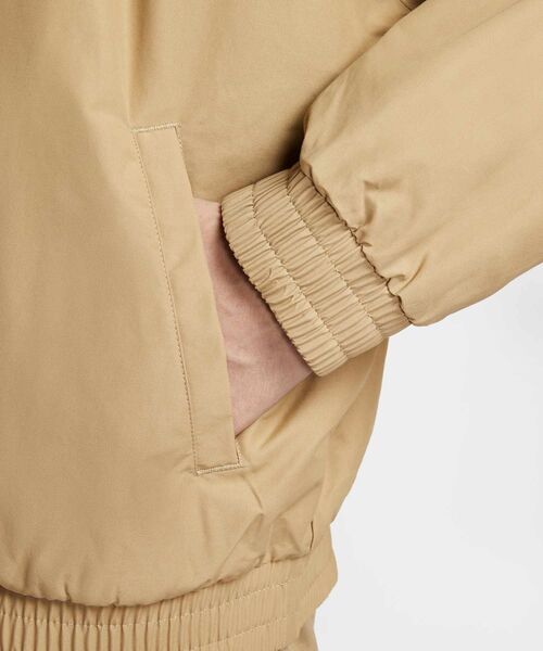 NIKE（ナイキ）の「ナイキ クラブ フューチュラ メンズジャケット / Nike Club Futura Men's Jacket FZ0657-297 Parachute Beige（ブルゾン・メンズ・ベージュ・2XL/XL/L/M/S）」の13枚目の写真
