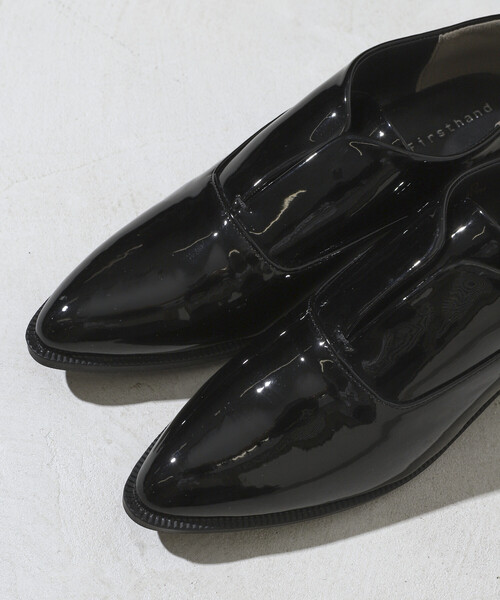 Firsthand（ファーストハンド）の「Firsthand/ファーストハンド エナメル ローファー / 4cmヒール (22.5～24.5cmサイズ展開)（ローファー・レディース・ブラウン/ブラック・LARGE/MEDIUM/SMALL）」の17枚目の写真
