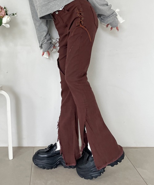 MORE self LOVE（モアセルフラブ）の「サイドレースアップフィットフレアデニム（デニムパンツ・レディース・ブルー/ブラウン・FREE）」の14枚目の写真