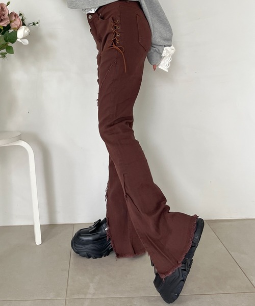 MORE self LOVE（モアセルフラブ）の「サイドレースアップフィットフレアデニム（デニムパンツ・レディース・ブルー/ブラウン・FREE）」の15枚目の写真