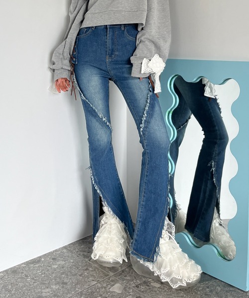 MORE self LOVE（モアセルフラブ）の「サイドレースアップフィットフレアデニム（デニムパンツ・レディース・ブルー/ブラウン・FREE）」の4枚目の写真