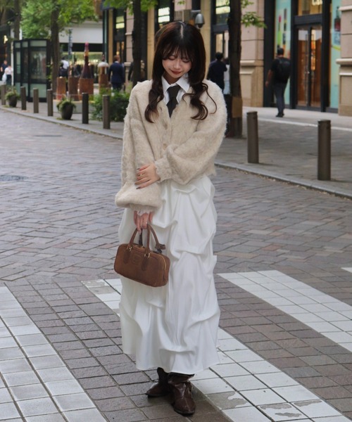 mellowneon（メロウネオン）の「ランダムタックスカート（スカート・レディース・チャコールグレー/アイボリー/ブラック・SMALL/MEDIUM）」の9枚目の写真