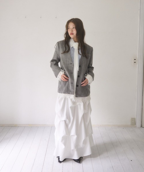 mellowneon（メロウネオン）の「ランダムタックスカート（スカート・レディース・チャコールグレー/アイボリー/ブラック・SMALL/MEDIUM）」の8枚目の写真