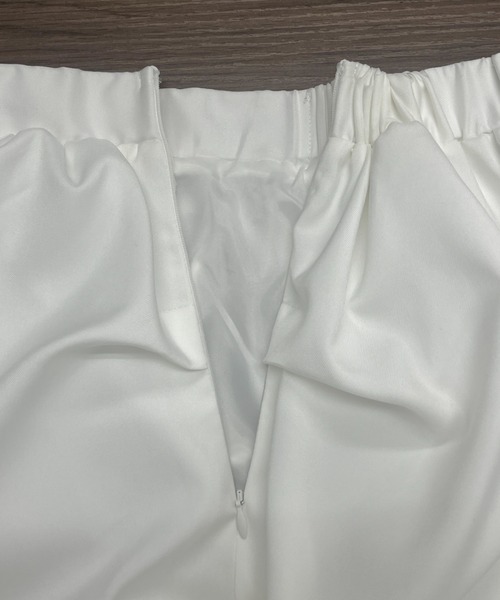 mellowneon（メロウネオン）の「ランダムタックスカート（スカート・レディース・チャコールグレー/アイボリー/ブラック・SMALL/MEDIUM）」の21枚目の写真