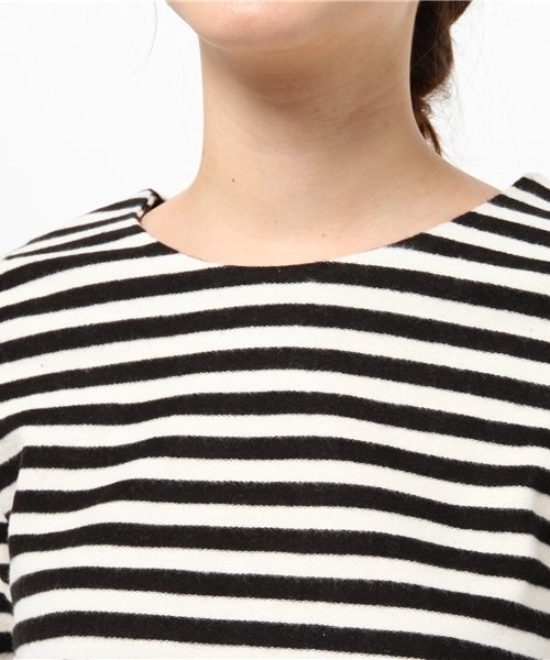 mystic(ミスティック)の「【mystic】ボーダーペプラムプルオーバー(Tシャツ/カットソー・レディース・オフホワイト/ネイビー/ブラック・フリ-)」の5枚目の写真