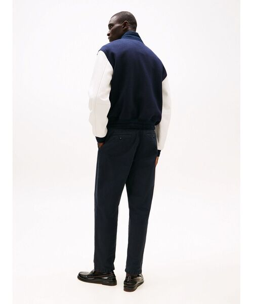 TOMMY HILFIGER(トミーヒルフィガー)の「レザーバーシティジャケット(ブルゾン・メンズ・ネイビー・LARGE/MEDIUM/SMALL/X-LARGE)」の4枚目の写真