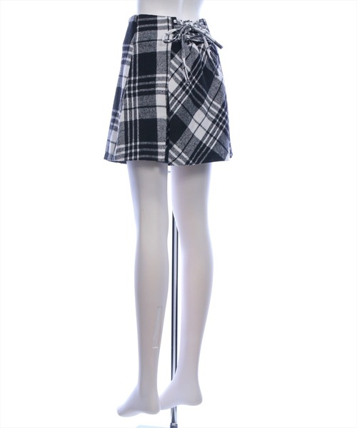 clear（クリア）の「チェック柄バックレースアップボックスプリーツスカート[着回し力抜群 ガーリー ミニ]（スカート・レディース・ブラック/ブラウン/ベージュ・F）」の10枚目の写真