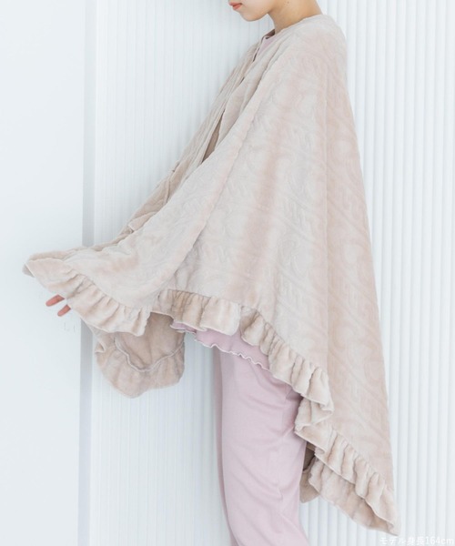 fran de lingerie(フランデランジェリー)の「もこもこ ブランケット 着る毛布 ポンチョ モコモコ あったか レディース 冬 ふわふわ「メモリーフリース」(その他アンダーウェア/インナー・レディース・オフホワイト/ワイン系/ネイビー/ブラウン系その他・F)」の16枚目の写真