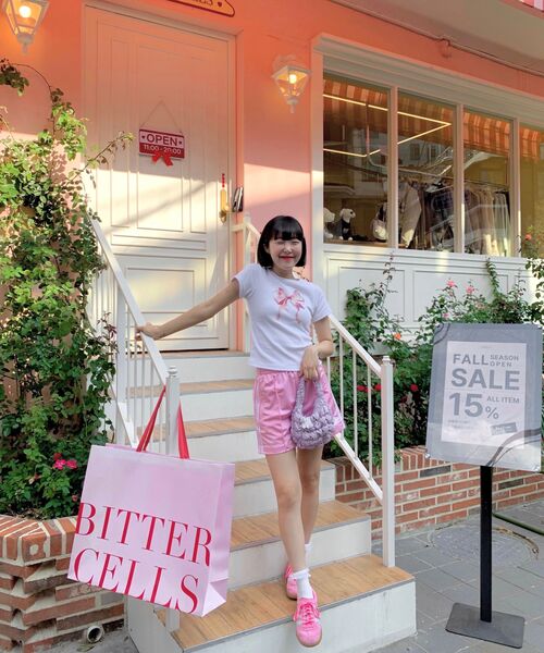 RONRON(ロンロン)の「DOUBLE RIBBON SLIM CROP T SHIRT WHITE PINK(Tシャツ/カットソー・レディース・その他・FREE)」の5枚目の写真