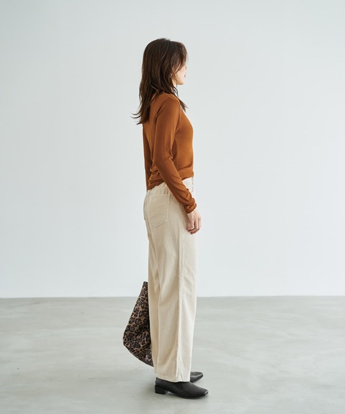 STYLE DELI（スタイルデリ）の「とろみ薄リブクルーネックトップス（Tシャツ/カットソー・レディース・ホワイト/チャコールグレー/ライトブラウン/ブラック・FREE）」の8枚目の写真