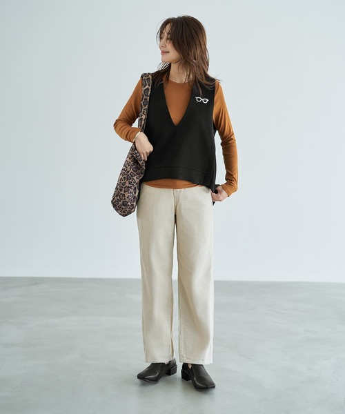 STYLE DELI（スタイルデリ）の「とろみ薄リブクルーネックトップス（Tシャツ/カットソー・レディース・ホワイト/チャコールグレー/ライトブラウン/ブラック・FREE）」の11枚目の写真