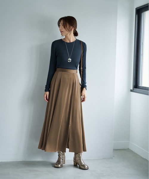 STYLE DELI（スタイルデリ）の「とろみ薄リブクルーネックトップス（Tシャツ/カットソー・レディース・ホワイト/チャコールグレー/ライトブラウン/ブラック・FREE）」の12枚目の写真