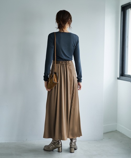 STYLE DELI（スタイルデリ）の「とろみ薄リブクルーネックトップス（Tシャツ/カットソー・レディース・ホワイト/チャコールグレー/ライトブラウン/ブラック・FREE）」の14枚目の写真