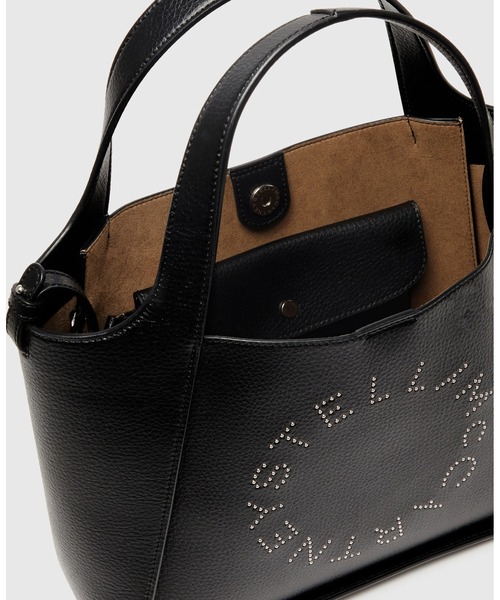 STELLA McCARTNEY（ステラマッカートニー）の「Logo Crossbody Tote Bag / ロゴ クロスボディ トートバッグ（トートバッグ・レディース・ブラック・ONE SIZE）」の4枚目の写真
