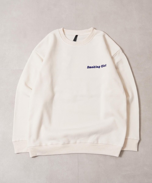 1111clothing(ワンフォークロージング)の「裏起毛 SMOKING イラスト オーバーサイズ スウェット / SMOKING Illustration Sweatshirt(スウェット・メンズ・ホワイト/ブラック/チャコールグレー・M/L/XL)」の5枚目の写真