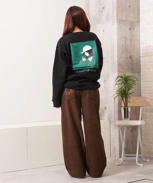 1111clothing(ワンフォークロージング)の「裏起毛 SMOKING イラスト オーバーサイズ スウェット / SMOKING Illustration Sweatshirt(スウェット・メンズ・ホワイト/ブラック/チャコールグレー・M/L/XL)」の18枚目の写真