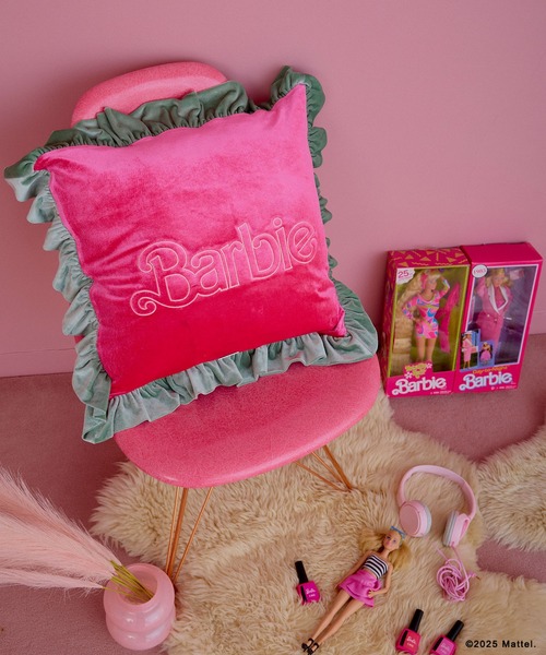 Barbie×ELLEgirl》ベロアフリルクッションカバー（クッション