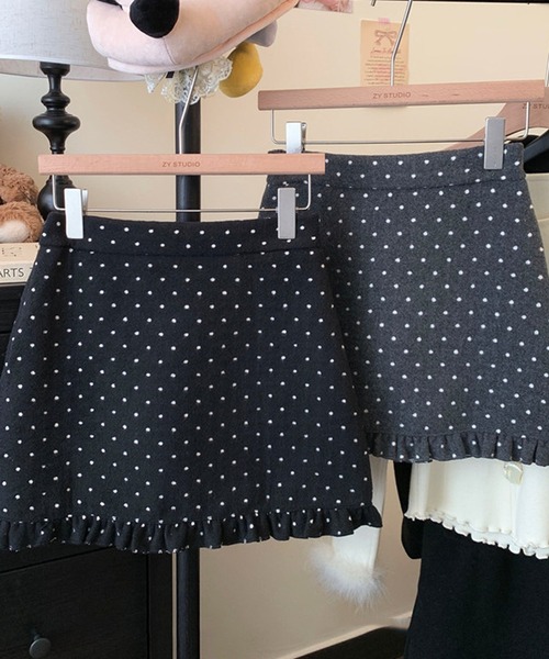 Nia（ニア）の「Nia(ニア)/ドット柄　裾フリルミニスカート（スカート・レディース・グレー/ブラック・MEDIUM/SMALL）」の12枚目の写真