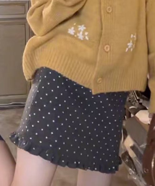 Nia（ニア）の「Nia(ニア)/ドット柄　裾フリルミニスカート（スカート・レディース・グレー/ブラック・MEDIUM/SMALL）」の17枚目の写真