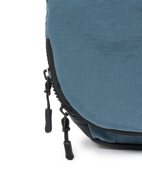 BROWNBREATH(ブラウンブレス)の「STRIVE MINI MESSENGER BAG - BLUE(メッセンジャーバッグ・レディース・その他・ONE)」の7枚目の写真