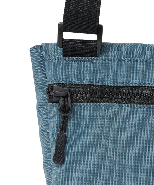 BROWNBREATH(ブラウンブレス)の「STRIVE MINI MESSENGER BAG - BLUE(メッセンジャーバッグ・レディース・その他・ONE)」の8枚目の写真