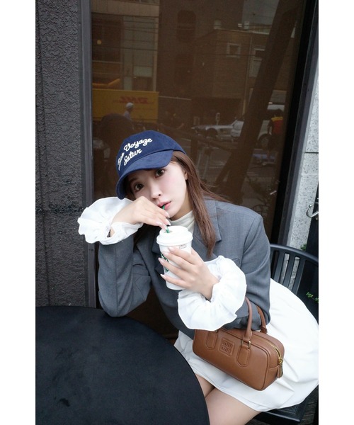 MISTREASS(ミストレアス)の「Cuff Ruffles Mini Tailored Jacket(テーラードジャケット・レディース・チャコールグレー/ベージュ・FREE)」の6枚目の写真