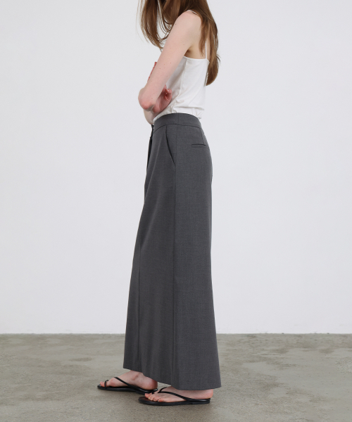 LEVAR(レバー)の「Straight Maxi Skirt - Charcoal(スカート・レディース・その他・MEDIUM/SMALL)」の3枚目の写真